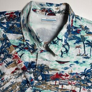 Columbia PFG Vented Tropical Fish Hawaiian Pattern Men's M Button‎ Up Shirt
